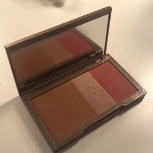Urban Decay NAKED Flushed Palette